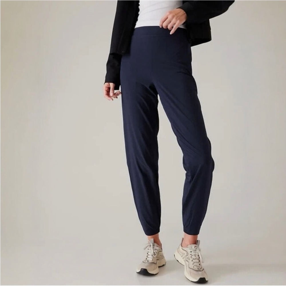 Athleta Brooklyn Jogger NWT 530631 Navy